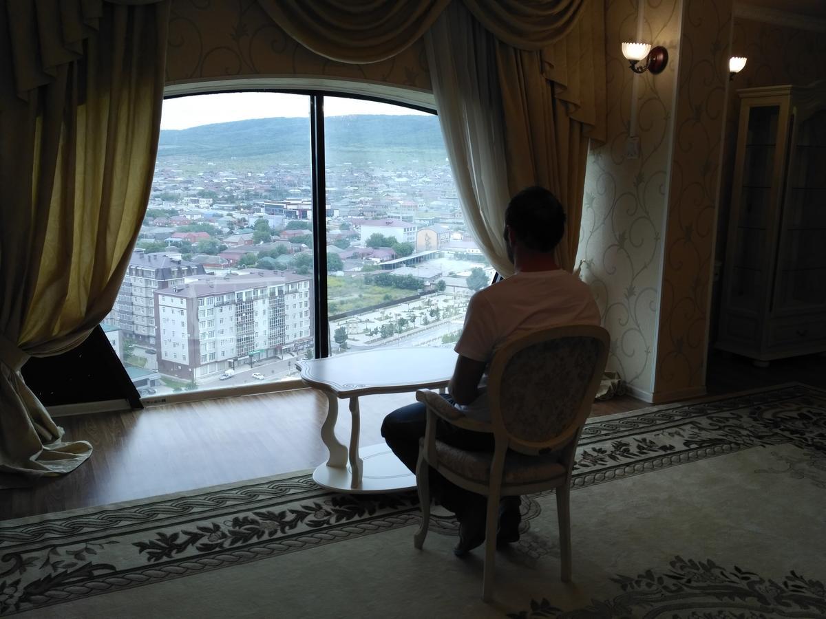 Hotel Kavkaz Gudermes Eksteriør billede